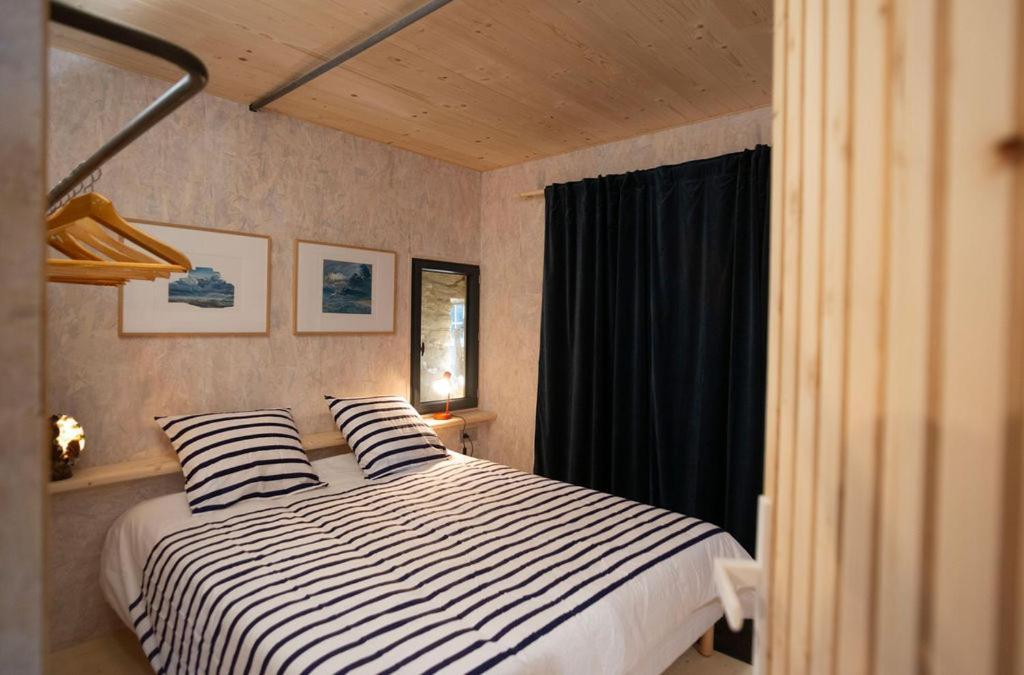 La Ferme Du Golf, Gite Atypique Et Artistique Lancieux Ngoại thất bức ảnh